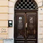 Ela's Chic - Ultracentral, Old Town * براشوف