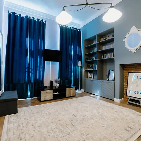 Ela's Chic - Ultracentral, Old Town Appartement