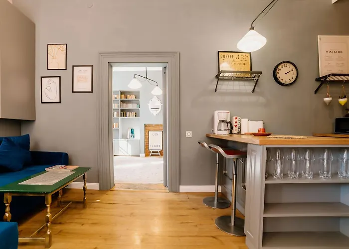 Ela's Chic - Ultracentral, Old Town Braşov