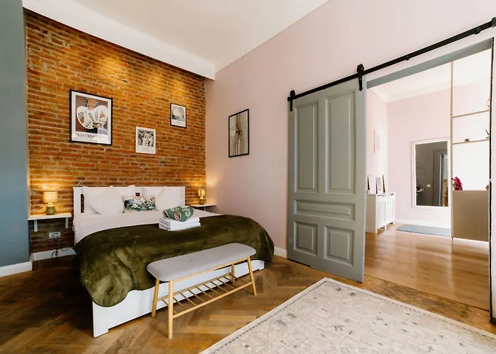 Апартаменты Ela's Chic - Ultracentral, Old Town *