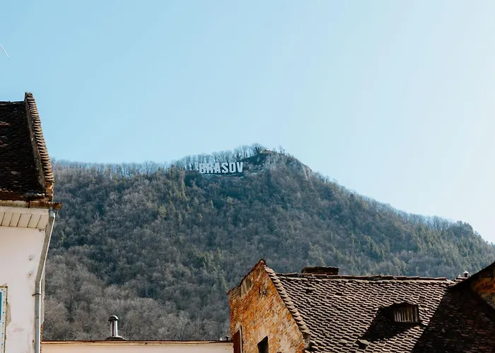 Ela's Chic - Ultracentral, Old Town Appartement Braşov